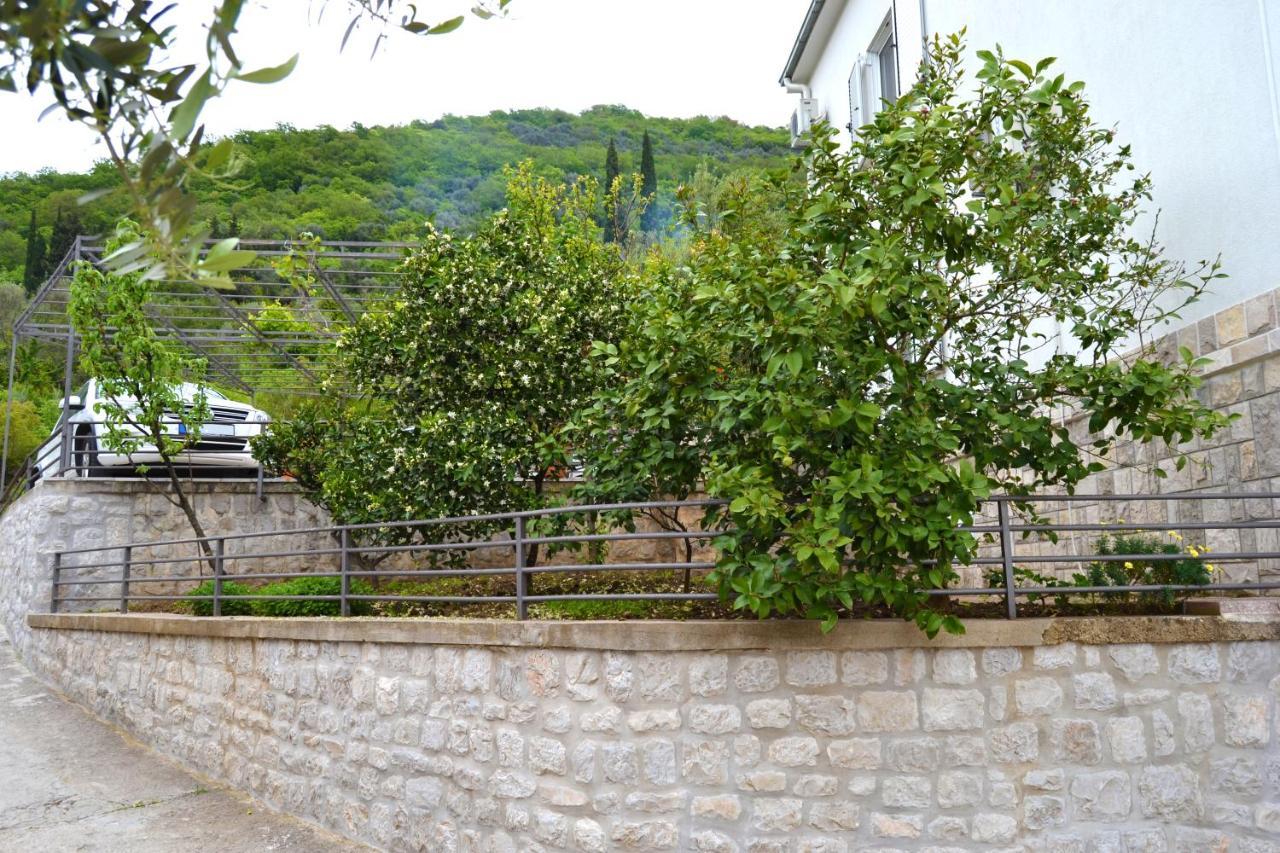 Tivat Apartments Экстерьер фото